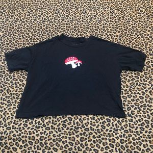 Hot Topic Embroidered Mushroom Boxy Crop Tee Size Small